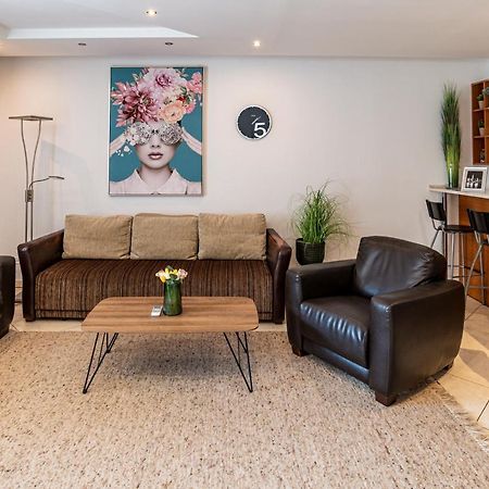 Elite Center Apartman Segedyn Zewnętrze zdjęcie