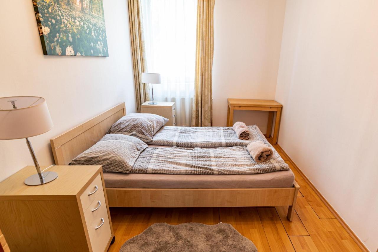 Elite Center Apartman Segedyn Zewnętrze zdjęcie
